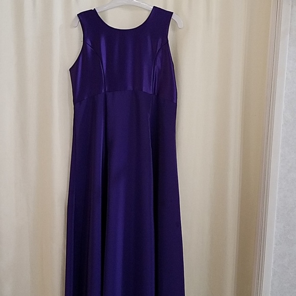 NWT Purple Jr Bridesmaid dress size 10 - Picture 1 of 4